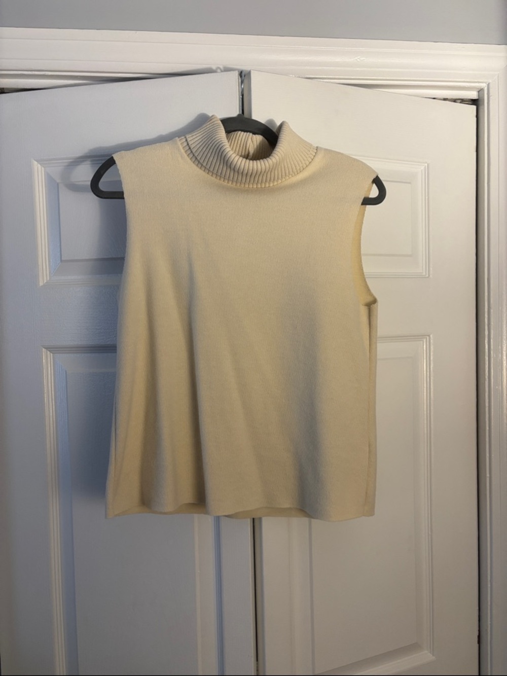 Zara Cream Sleeveless Turtleneck Sweater